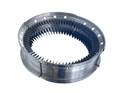Engine casing